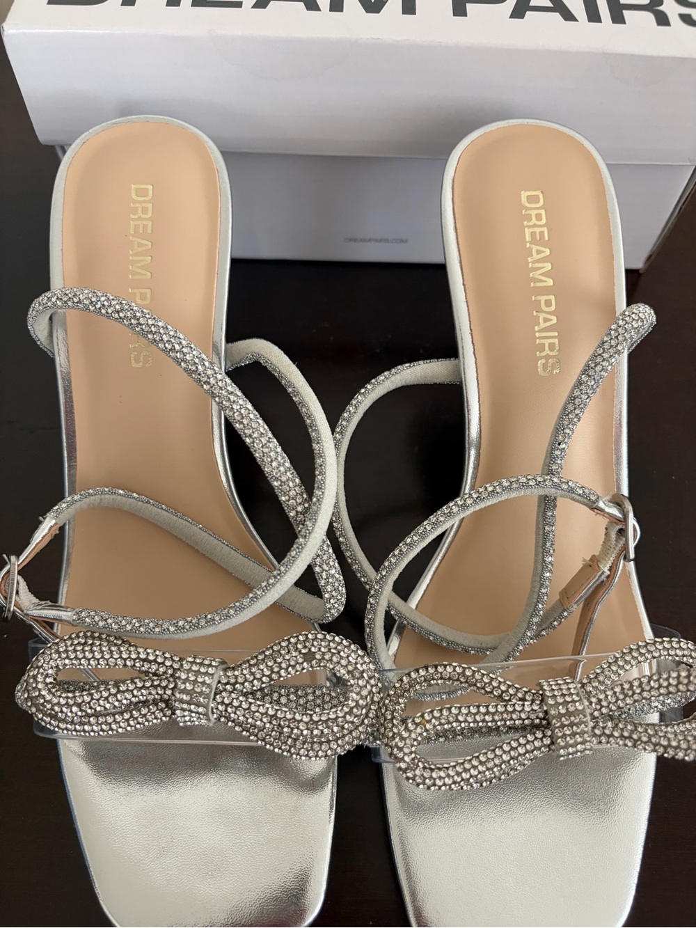 NWB Silver Rhinestone Bow Strappy Heels